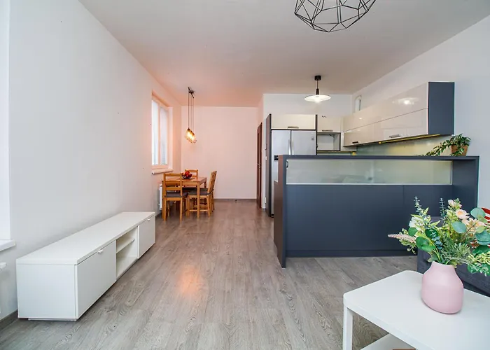 公寓 Karolina - 4kk, Garden Terrace, Free Parking *